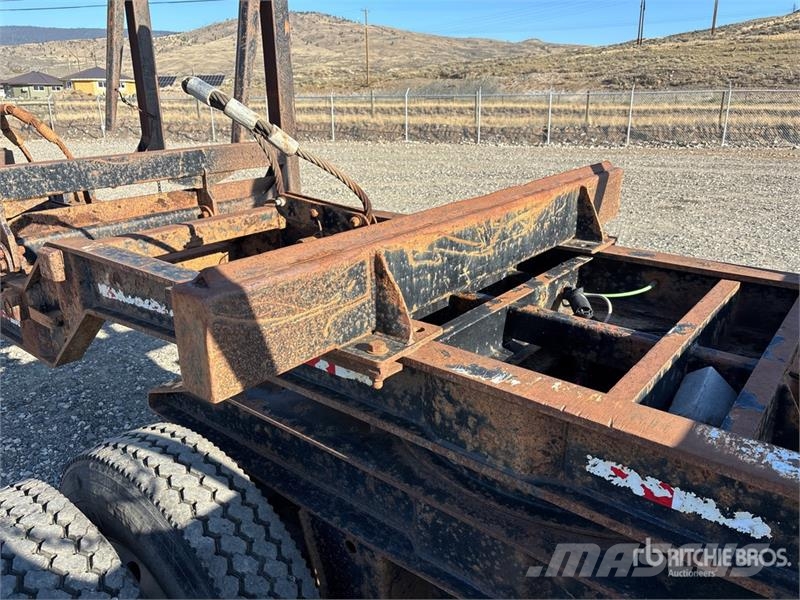 Superior 29 ft Quad/A Pole Log Trailer Holzanhänger