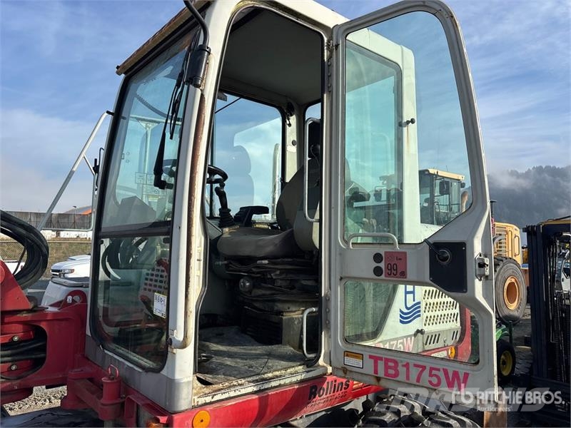 Takeuchi TB175W Pyöräkaivukoneet
