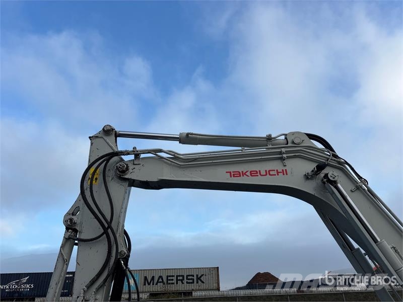 Takeuchi TB290 Roomikekskavaatorid
