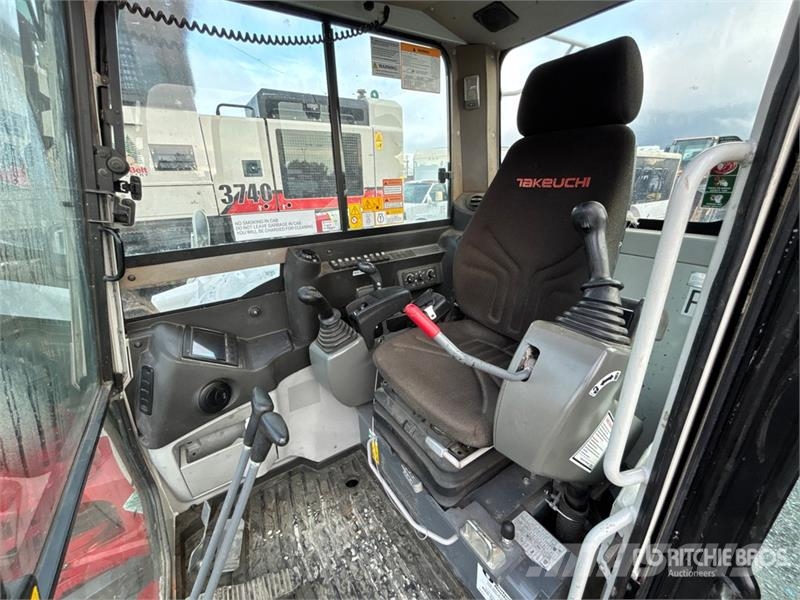 Takeuchi TB290 Roomikekskavaatorid
