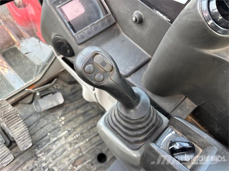 Takeuchi TB290 Roomikekskavaatorid