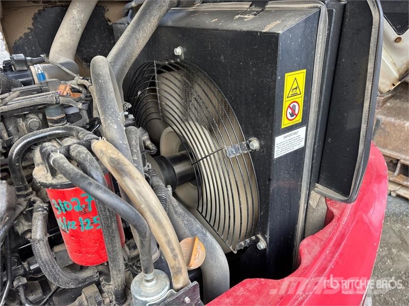 Takeuchi TB290 Roomikekskavaatorid