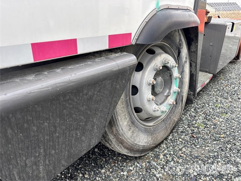 Terberg YT182 4x2 Spotter Truck (Inoperable) Terminalivedukid