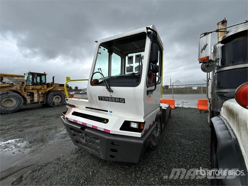 Terberg YT182 4x2 Spotter Truck (Inoperable) Terminalivedukid