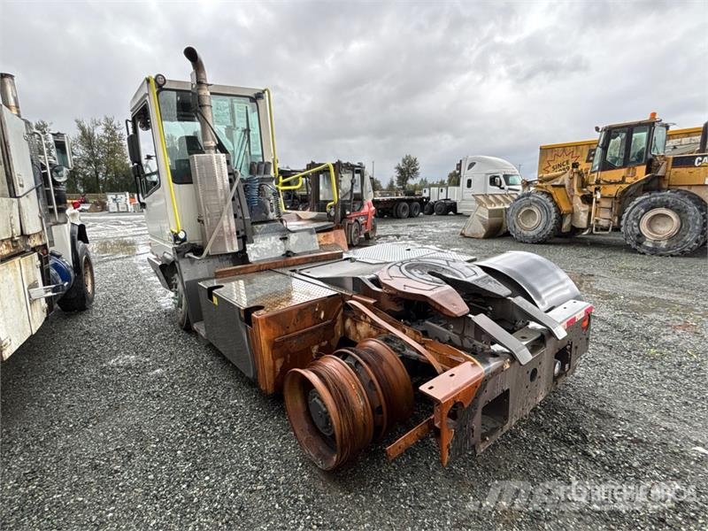 Terberg YT182 4x2 Spotter Truck (Inoperable) Terminalivedukid