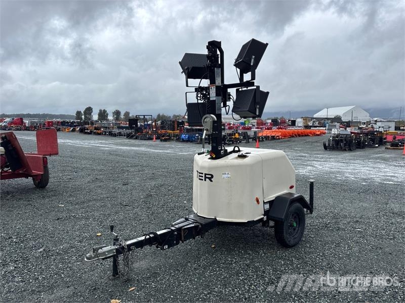 Terex RL4 Fénytornyok