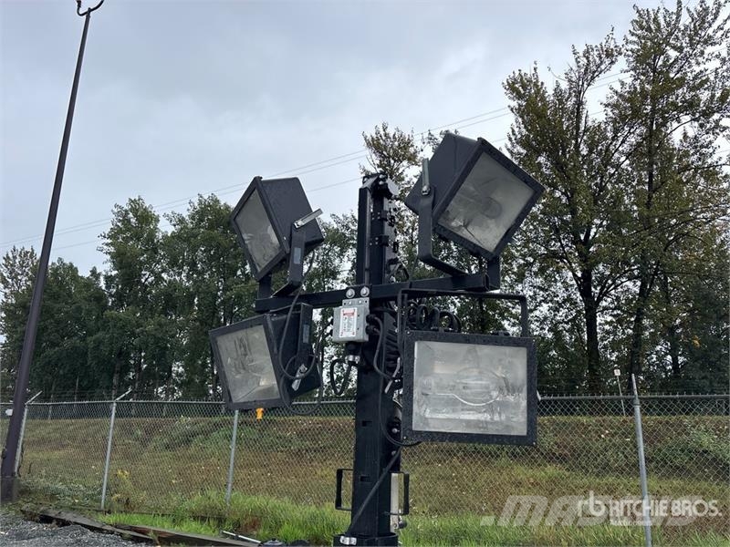 Terex RL4 Fénytornyok