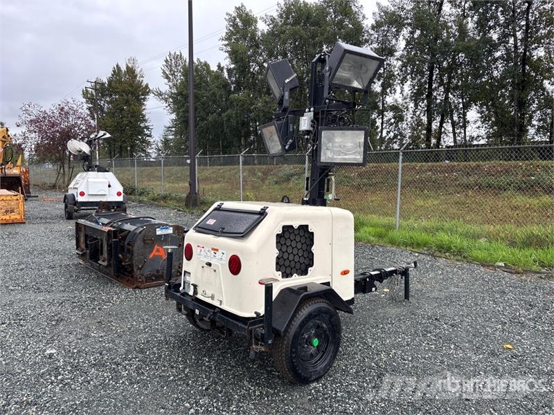 Terex RL4 Fénytornyok