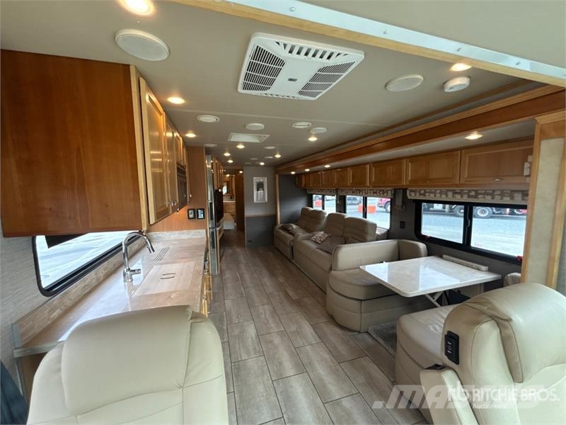 Tiffin Allegro Red 340 Motor Home Autofurgonai ir karavanai