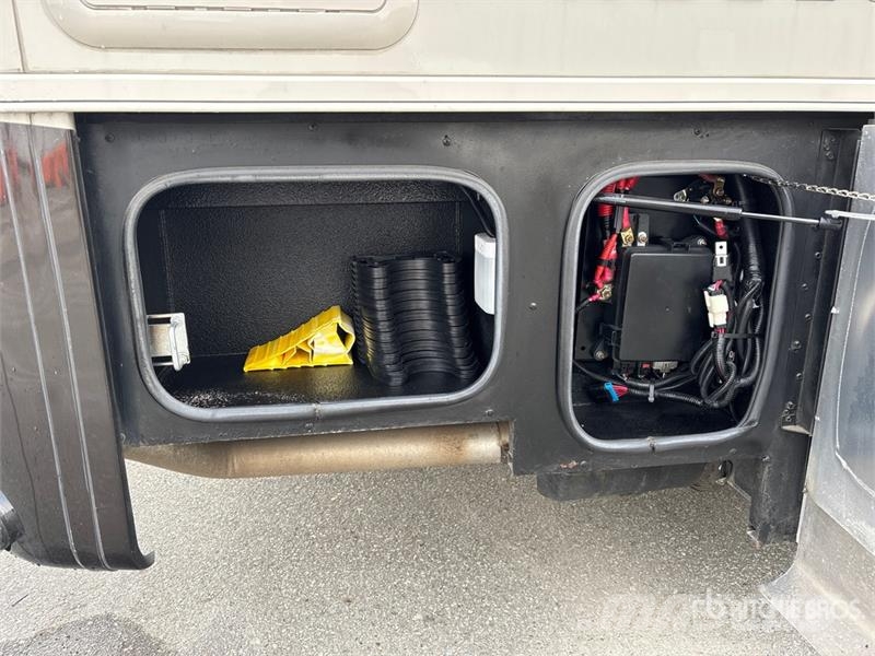 Tiffin Allegro Red 340 Motor Home Autofurgonai ir karavanai