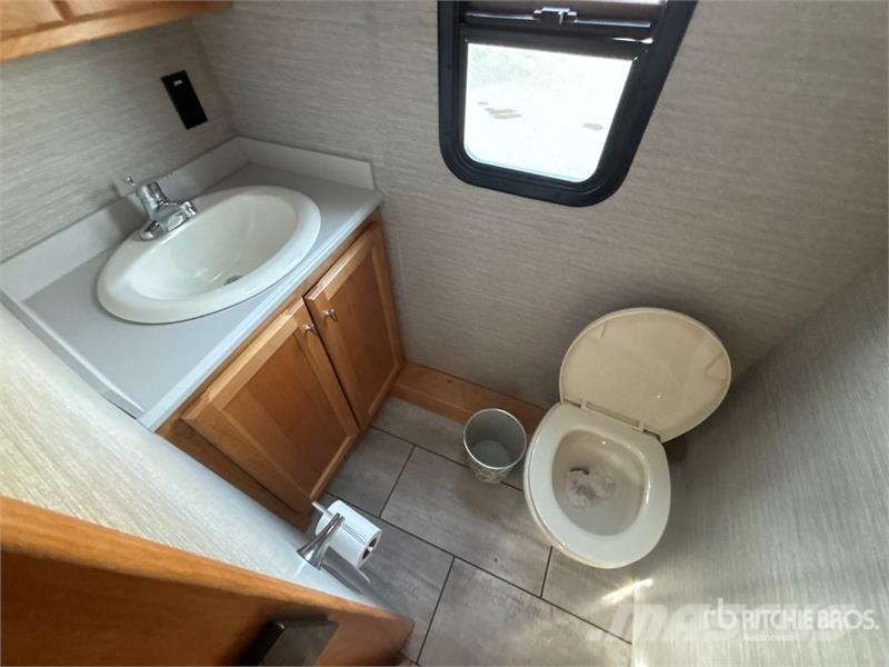 Tiffin Allegro Red 340 Motor Home Autofurgonai ir karavanai
