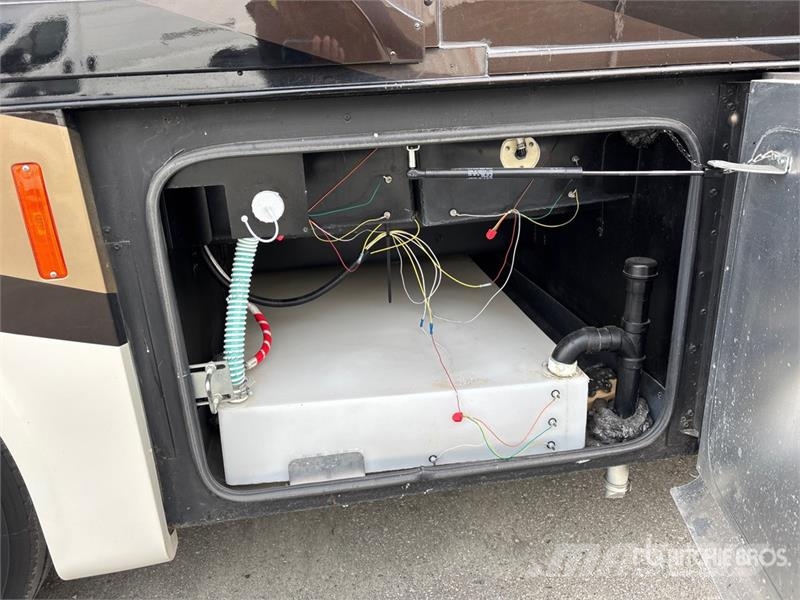 Tiffin Allegro Red 340 Motor Home Autofurgonai ir karavanai