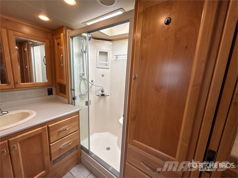 Tiffin Allegro Red 340 Motor Home Autofurgonai ir karavanai