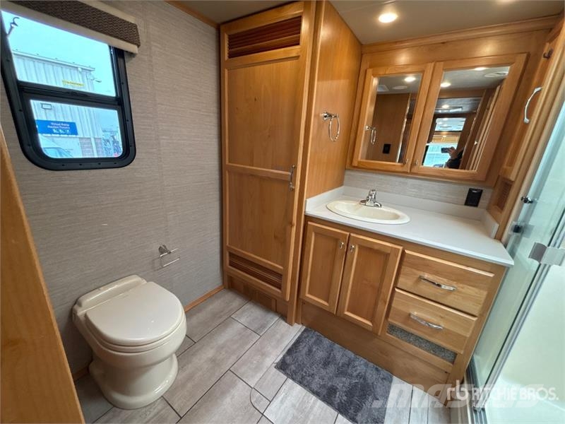 Tiffin Allegro Red 340 Motor Home Autofurgonai ir karavanai