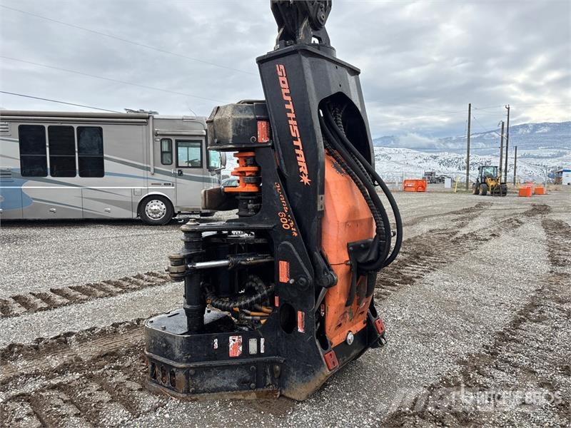 Tigercat H855C Processor Houtklover