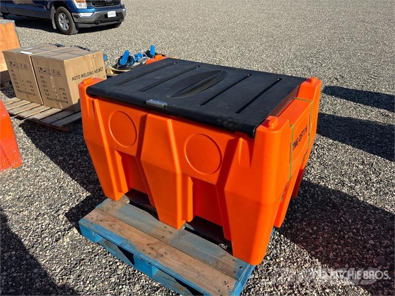 TMG 116 gal Poly Gasoline Fuel Tank (Unused) Depósitos de combustible y aditivos