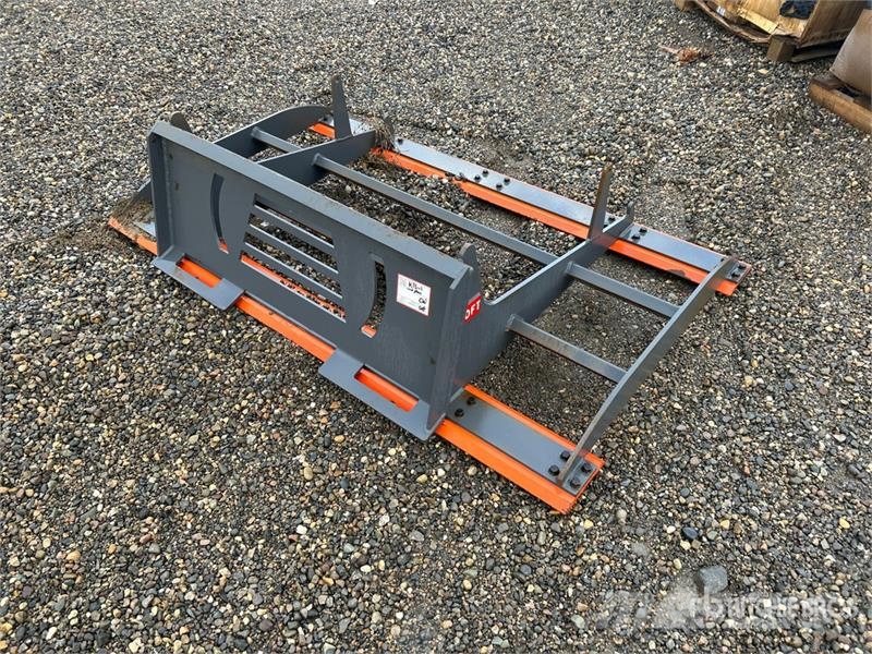  TOFT STG74 47 in Skid Steer Landplane زلاقات ميدانية