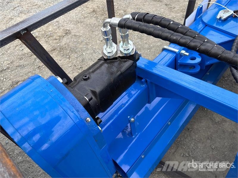 Top Cat Cat SSSCR72 72 in Skid Steer Power Rake (U Τσουγκράνες και χορτοξηραντικές μηχανές