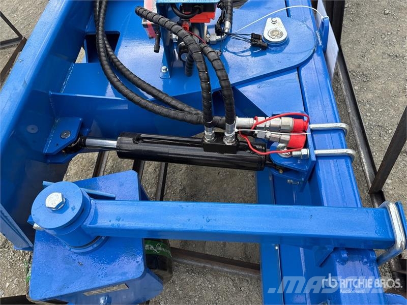 Top Cat Cat SSSCR72 72 in Skid Steer Power Rake (U Τσουγκράνες και χορτοξηραντικές μηχανές