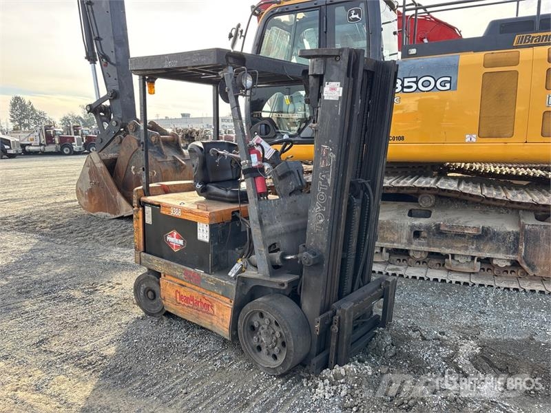 Toyota 30-5FBCH25 4700 lb Electric Forklift Elektritõstukid