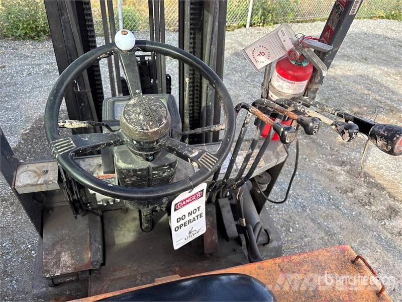 Toyota 30-5FBCH25 4700 lb Electric Forklift Elektritõstukid