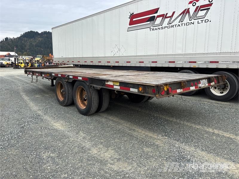 Trail King 24 ft T/A Flatbed Trailer Valníky