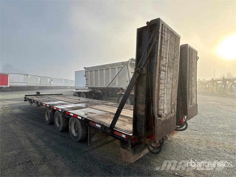 Trail King 29 ft Tri/A Tilt Deck Trailer Низкорамные прицепы