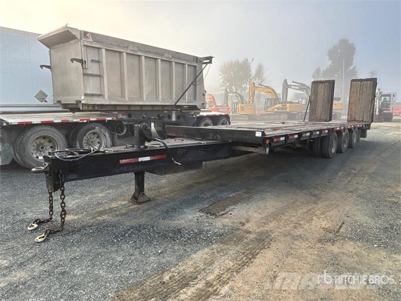 Trail King 29 ft Tri/A Tilt Deck Trailer Низкорамные прицепы