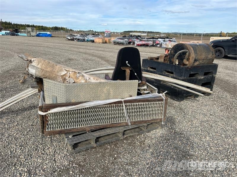 Trailer Parts, Trans Jack Adapter, Ramps, and Cont Andre komponenter