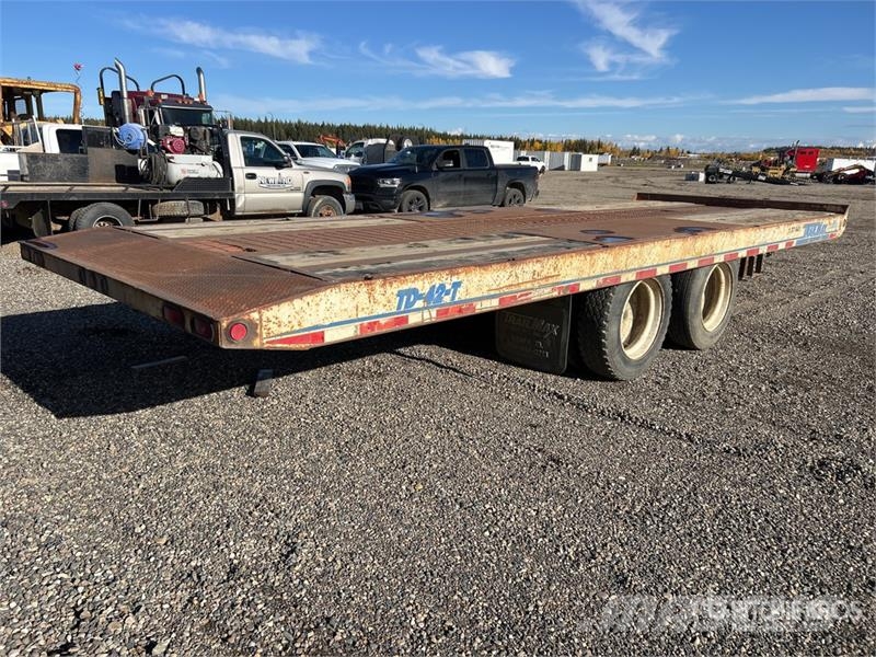 TrailMax 24 ft T/A Tilt Deck Trailer Низкорамные прицепы