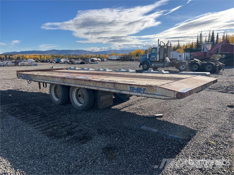 TrailMax 24 ft T/A Tilt Deck Trailer Низкорамные прицепы