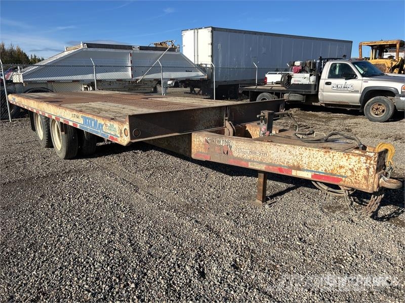 TrailMax 24 ft T/A Tilt Deck Trailer Низкорамные прицепы