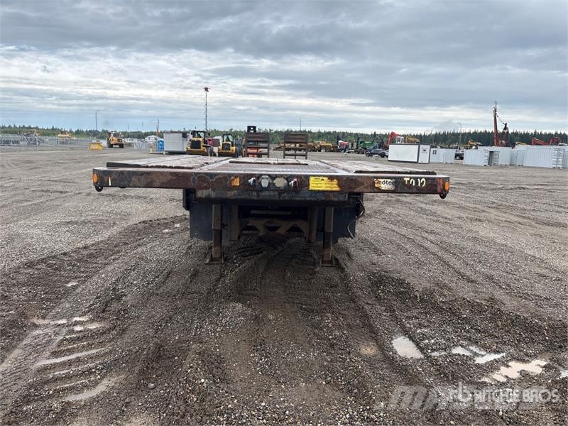 Tri/A Lowboy Trailer Tieflader