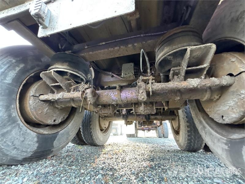 Trojan 26 ft Quad/A End Dump Trailer Pašizgāzējs