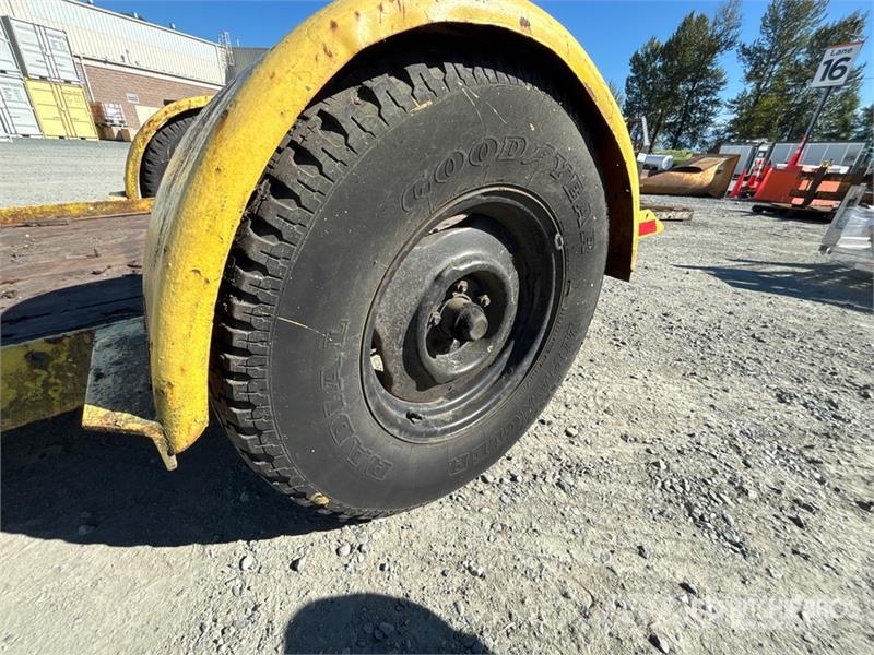 Ubilt 8 ft S/A Tilt Deck Trailer Низкорамные прицепы