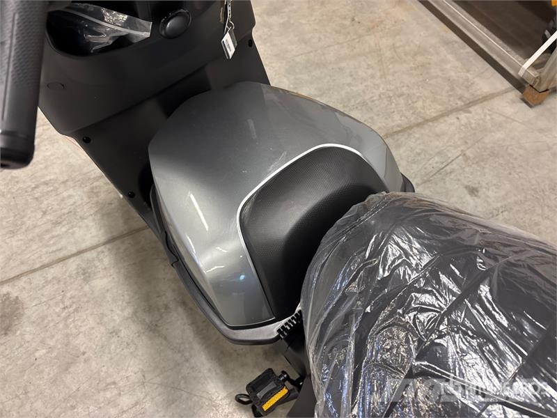 Ultron Electric Scooter (Unused) 全地形車