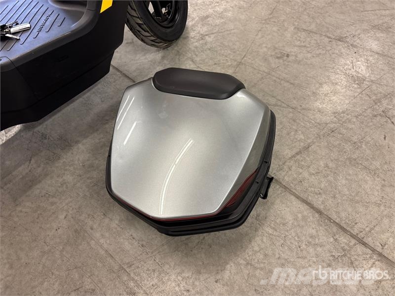 Ultron Electric Scooter (Unused) 全地形車