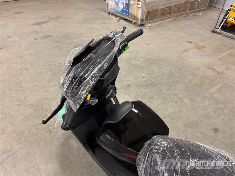 Ultron Electric Scooter (Unused) 全地形車