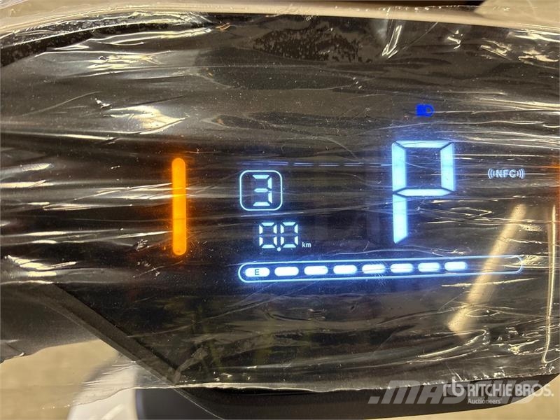 Ultron Electric Scooter (Unused) 全地形車