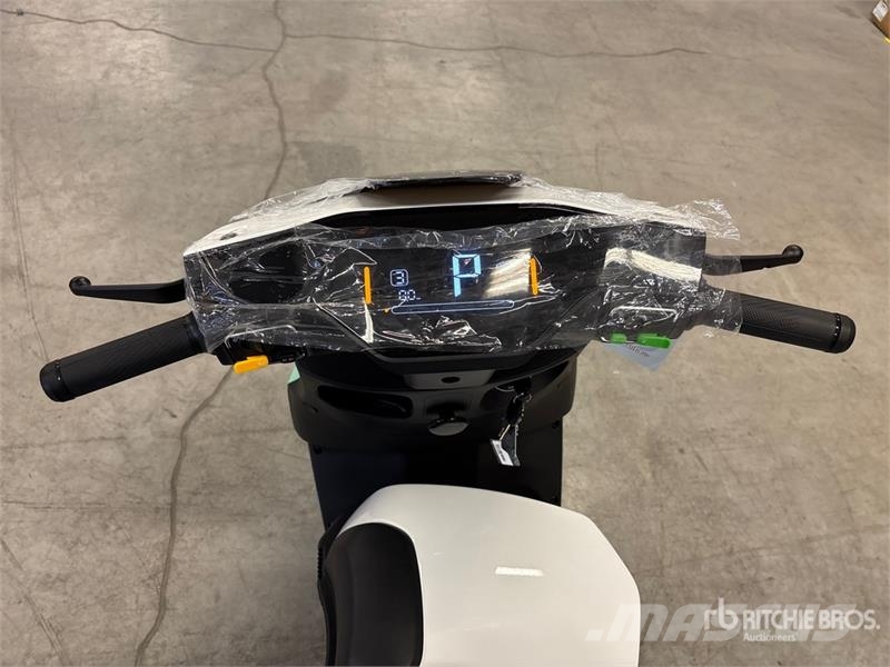 Ultron Electric Scooter (Unused) 全地形車