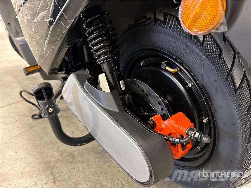Ultron Electric Scooter (Unused) 全地形車