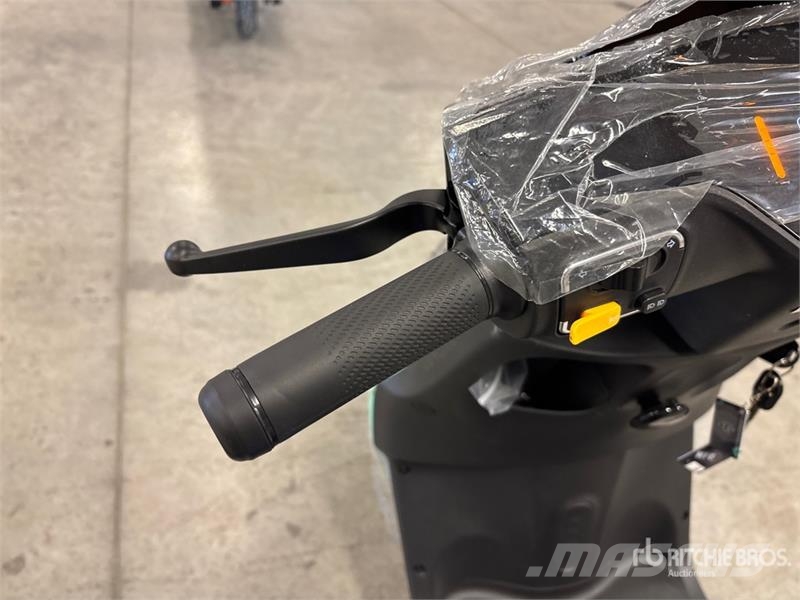 Ultron Electric Scooter (Unused) 全地形車