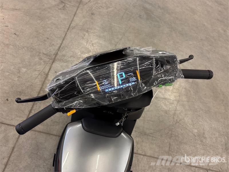 Ultron Electric Scooter (Unused) 全地形車