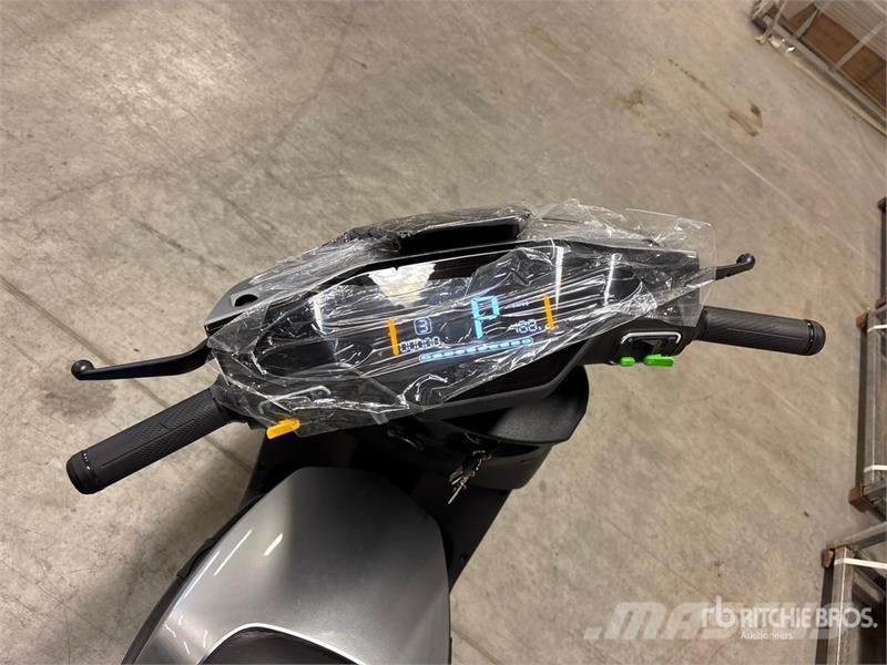 Ultron Electric Scooter (Unused) 全地形車