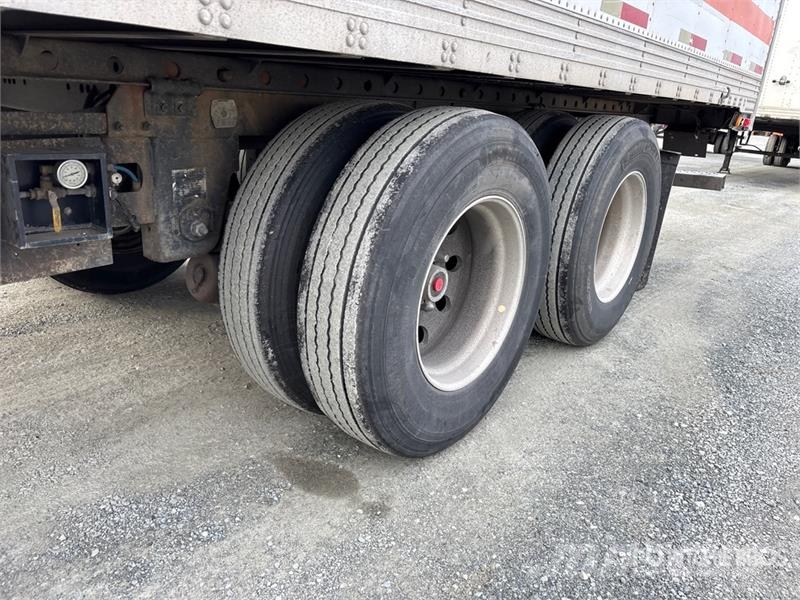 Utility 53 ft x 102 in T/A Refrigerated Trailer 保温半挂车