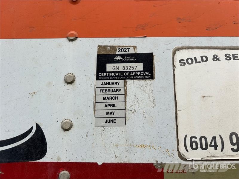 Utility 53 ft x 102 in T/A Refrigerated Trailer 保温半挂车