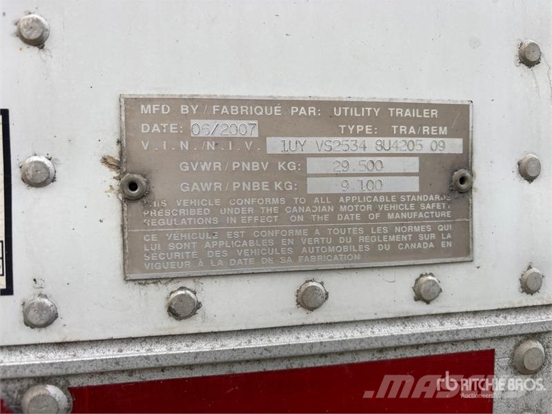 Utility 53 ft x 102 in T/A Refrigerated Trailer 保温半挂车