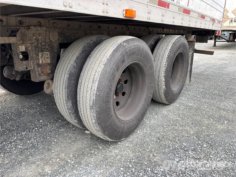 Utility 53 ft x 102 in T/A Refrigerated Trailer 保温半挂车