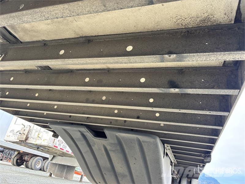 Utility 53 ft x 102 in T/A Refrigerated Trailer 保温半挂车
