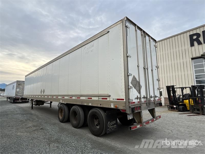 Utility 53 ft x 102 in Tri/A Heated Van Trailer Remorque Fourgon